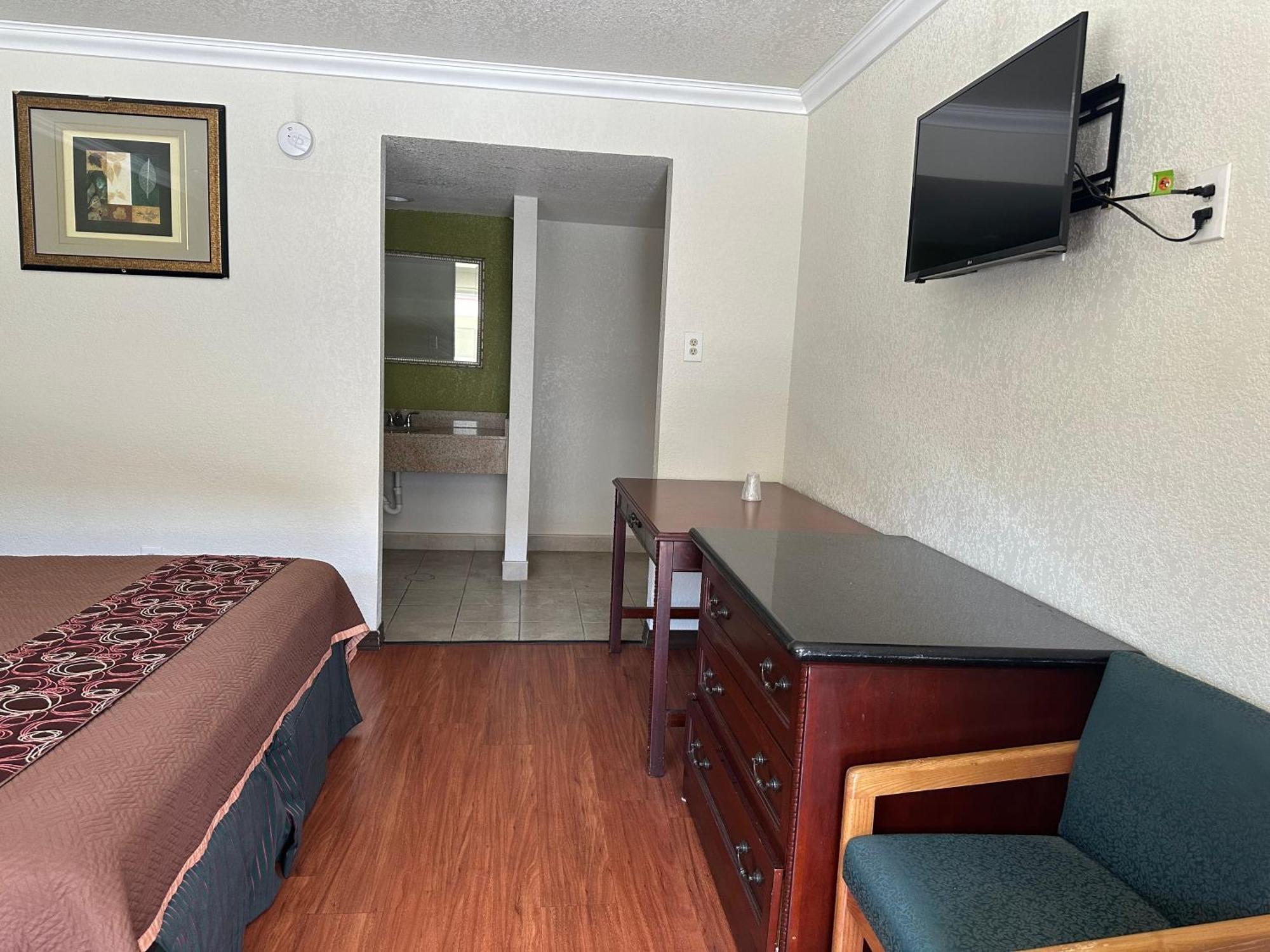 Regency Inn Fresno Esterno foto